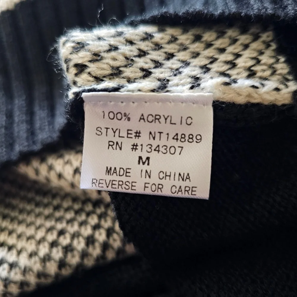 Lumiere Geometric Knit Sweater – Black & Cream – Size M – Acrylic – NWT - Picture 4 of 4